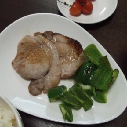 お肉がステーキとまで分厚くないですが･･･お肉のうまみがギュッと凝縮されていておいしかったです！